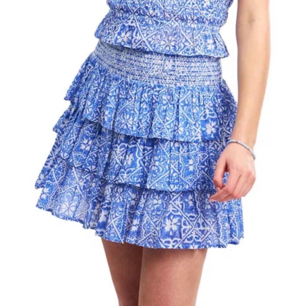 Roller Rabbit Tiered Mini Skirt Womens M Blue Block Print Boho Smocked Ruffle